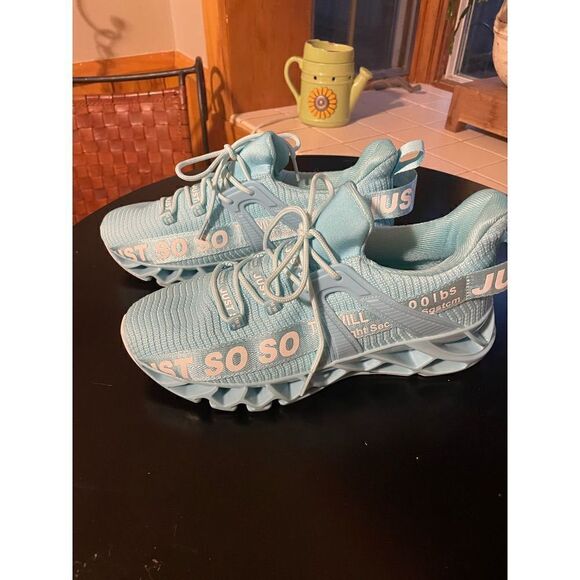 Just So So Shoes (SZ 9.5) - Picture 2 of 5